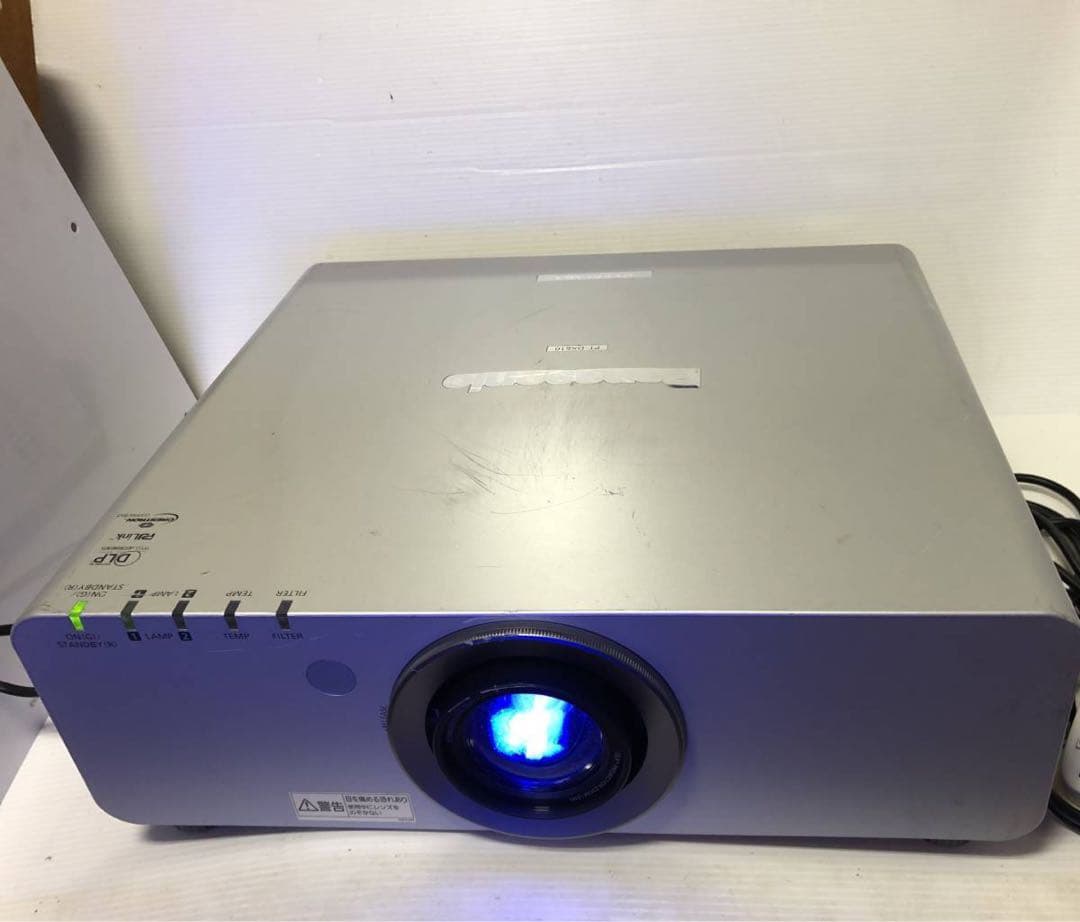 Panasonic PT-DX610S ★6500ルーメン　HDMI 日本製