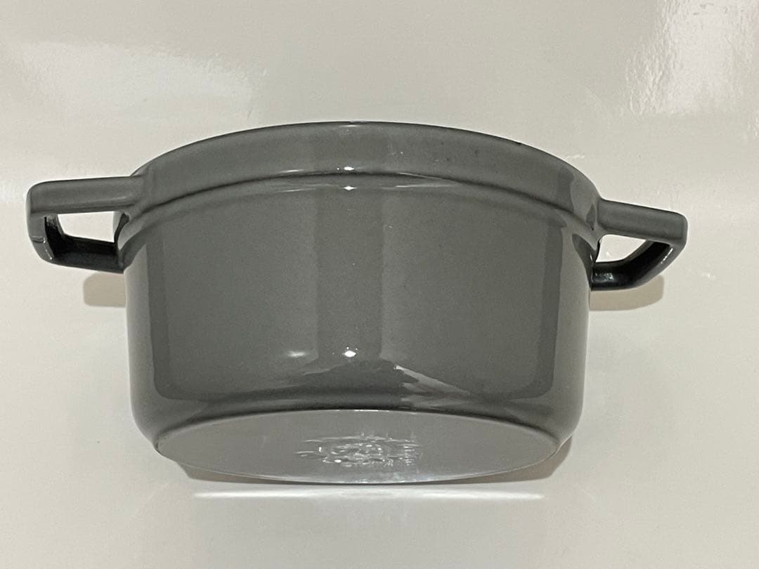 ストウブ　ココット 16cm グレー