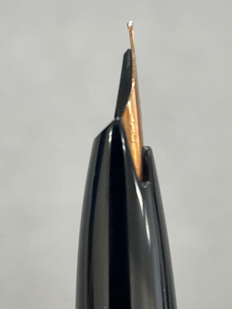 セーラー万年筆　デスクペン2000 14k　４本、1000　4本、パイロット1本