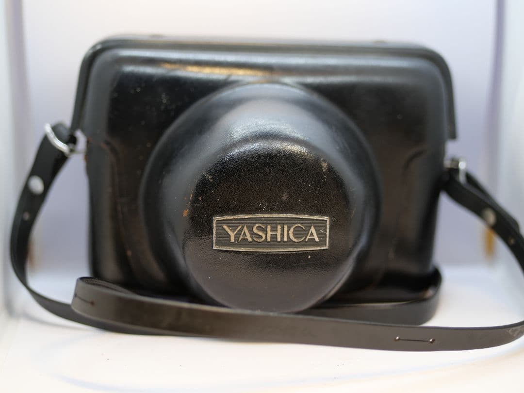 フィルムカメラ Yashica Yashinon-DX 45mm f/1.7