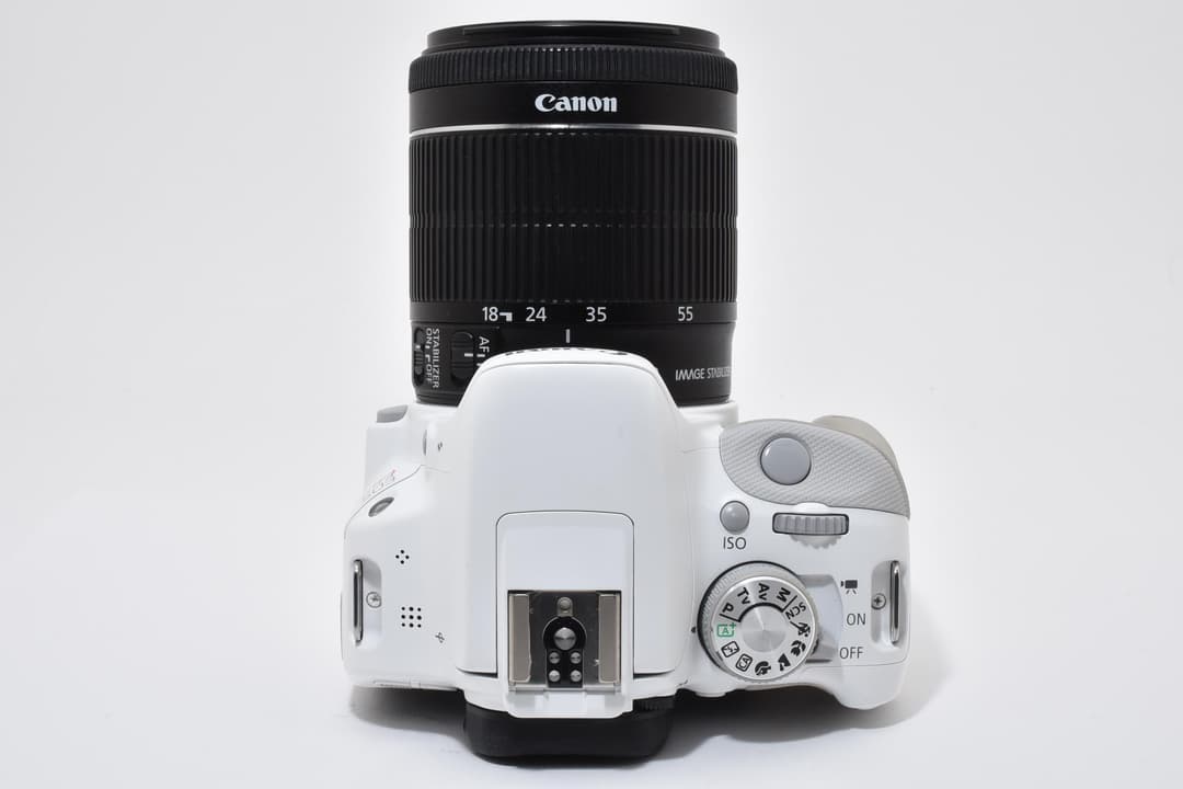 ほぼ未使用 Canon EOS Kiss X7 ホワイト スマホ転送 #9423