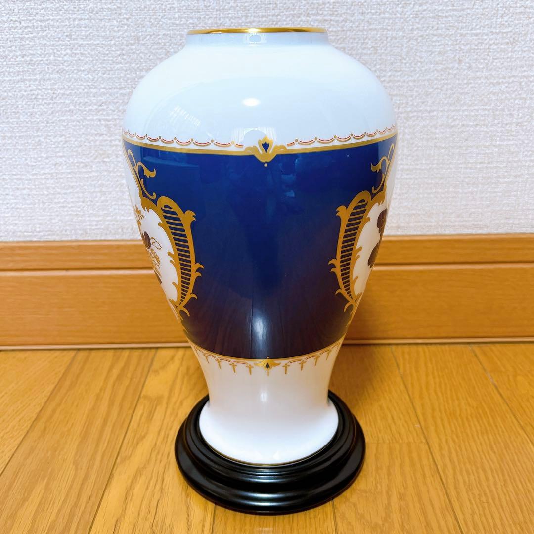 大倉陶園 即位御大禮記念 傑作品 深青地　窓絵菊花模様花瓶　限定版コレクション