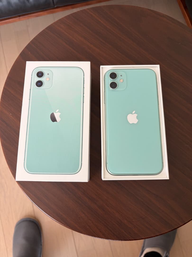 Apple iPhone 11 128GB グリーン、ガラスフィルムつき