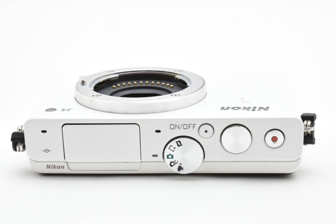★極美品★ ミラーレス一眼 Nikon1 J4 ボディ 元箱 #529K