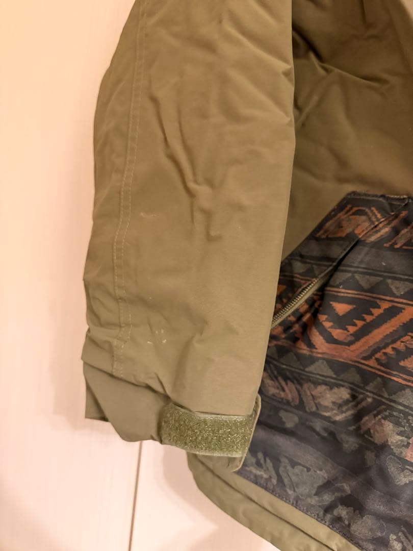 Burton 子ども用ジャケット オリーブグリーン　ズボン