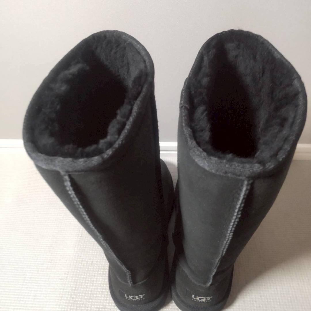 未使用級 UGG CLASSIC TALL ムートンブーツ 黒 ブラック 秋冬
