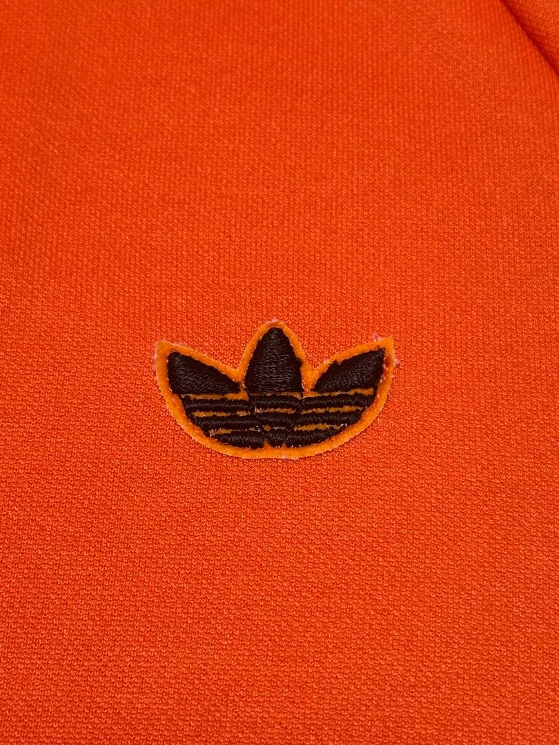 adidas トラックジャケット