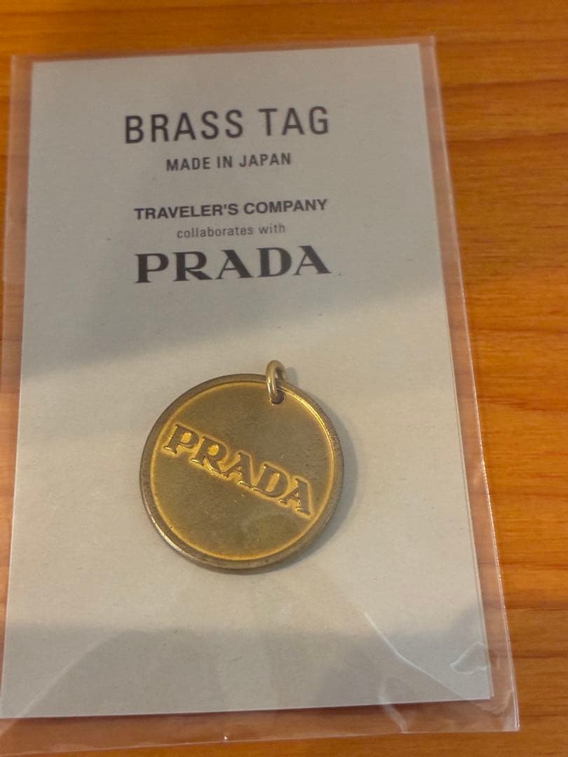 トラベラーズノート　PRADAレギュラーサイズ　BLACK