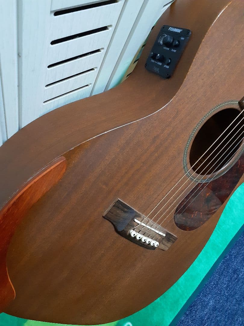 サトチャン、Martin 00-15 Mahogany エレアコ