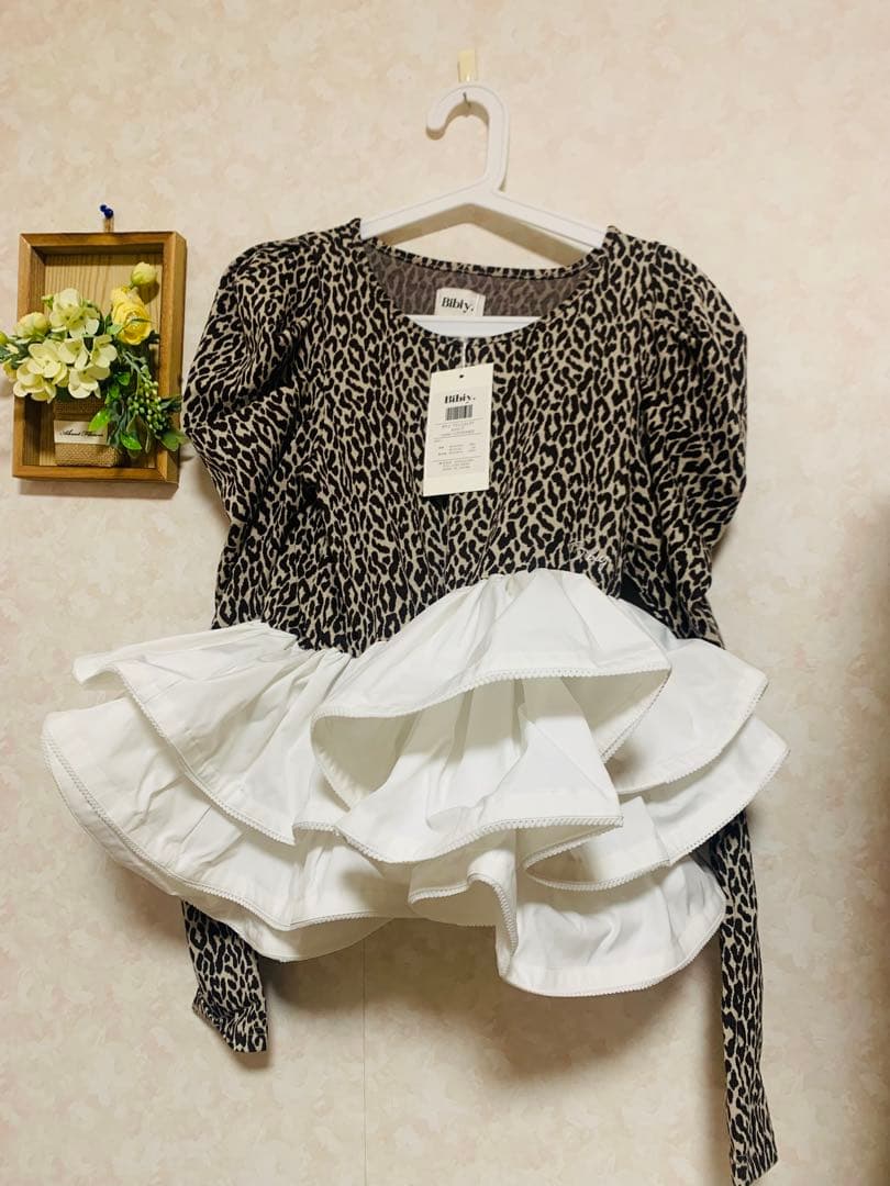 トップス Bibiy. EFFIE PEPURAMU LEOPARD TO