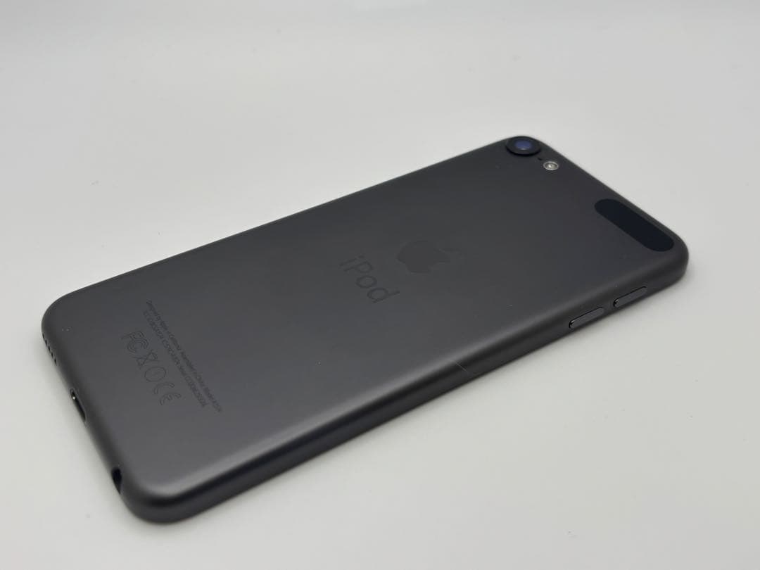 iPod touch第6世代 32GB ブラック バッテリー交換済み 美品