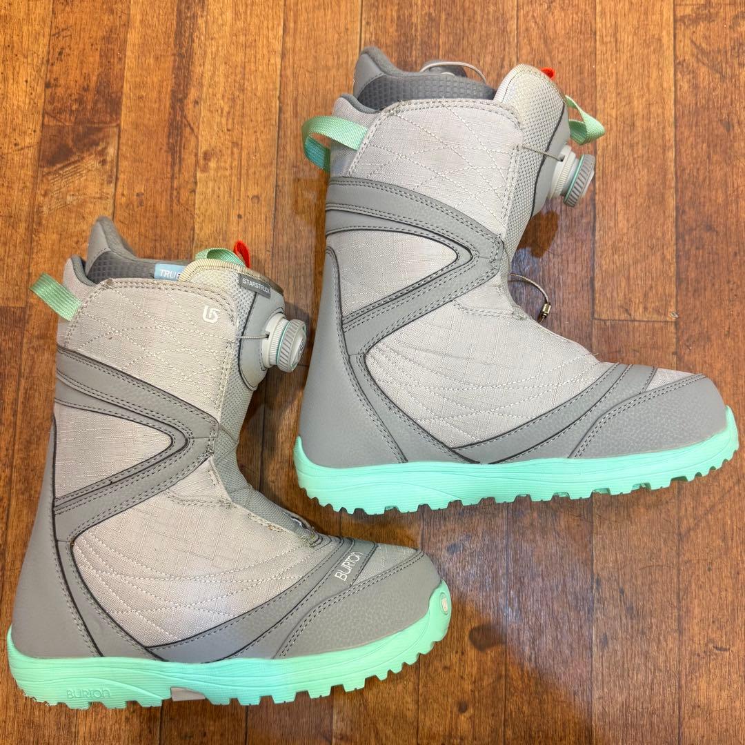 送込！レディーススノーボードセット！138 24cmBurton Salomon
