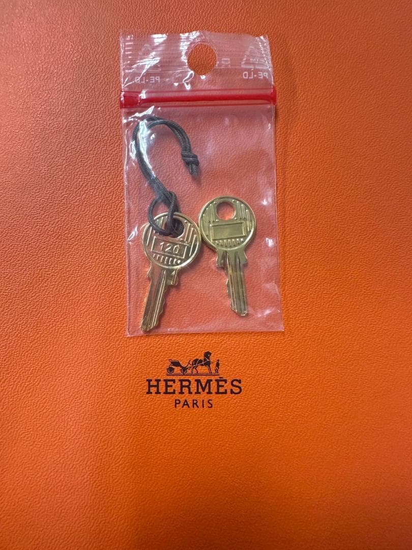 HERMES カデナ 120番 鍵のみ 保存袋付き 2個セット