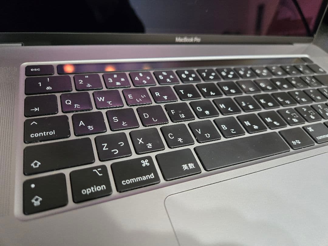 macbook pro 2019 16インチ i7