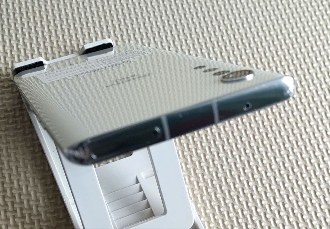 LG VELVET L-52A docomo 未使用に近い