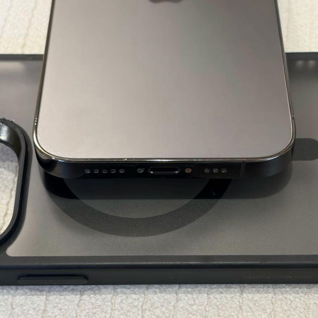 iPhone 13 Pro 256GBグラファイト ケース付きバッテリー90%