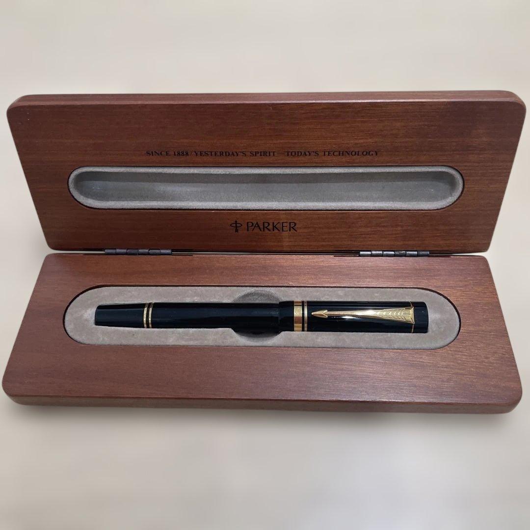 Parker ブラック 万年筆 ウッドケース付き