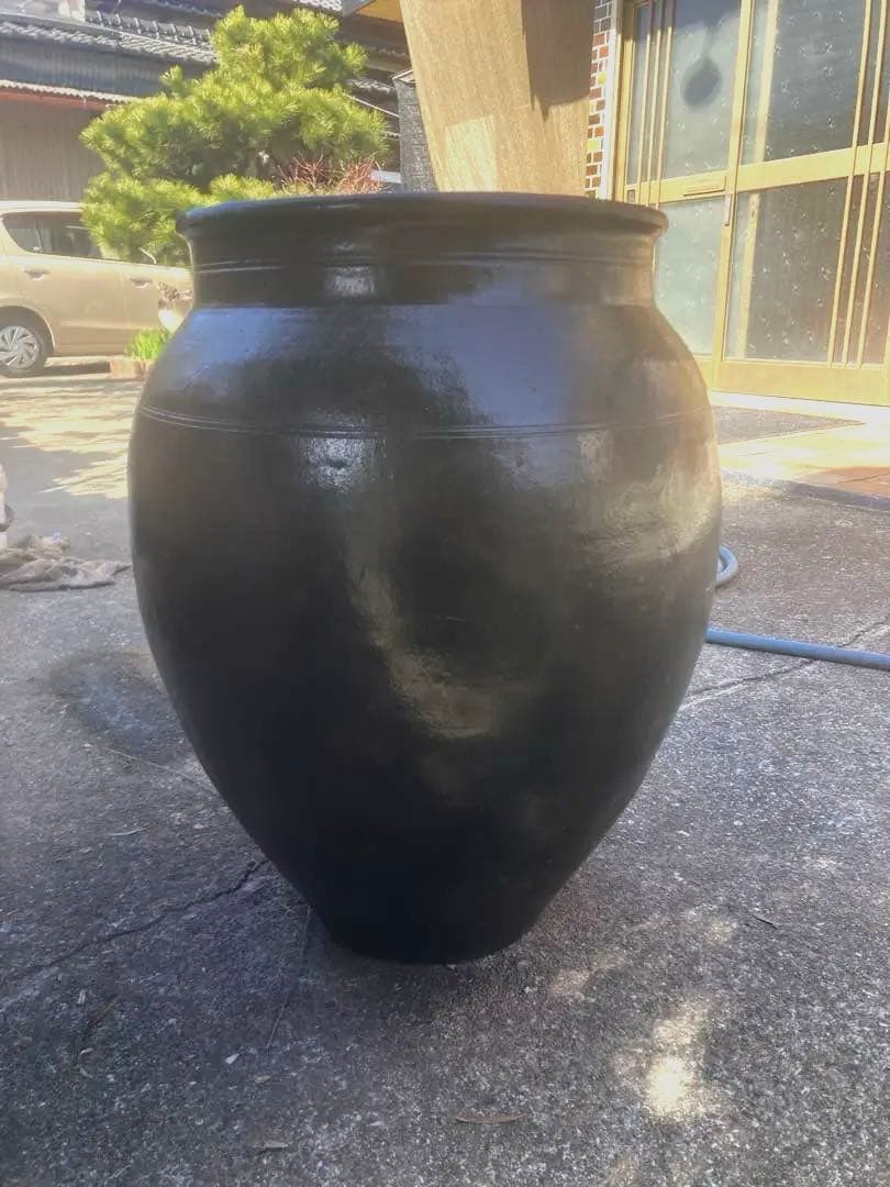 【古美術】趣のある黒茶褐色の陶器のカメ59センチ
