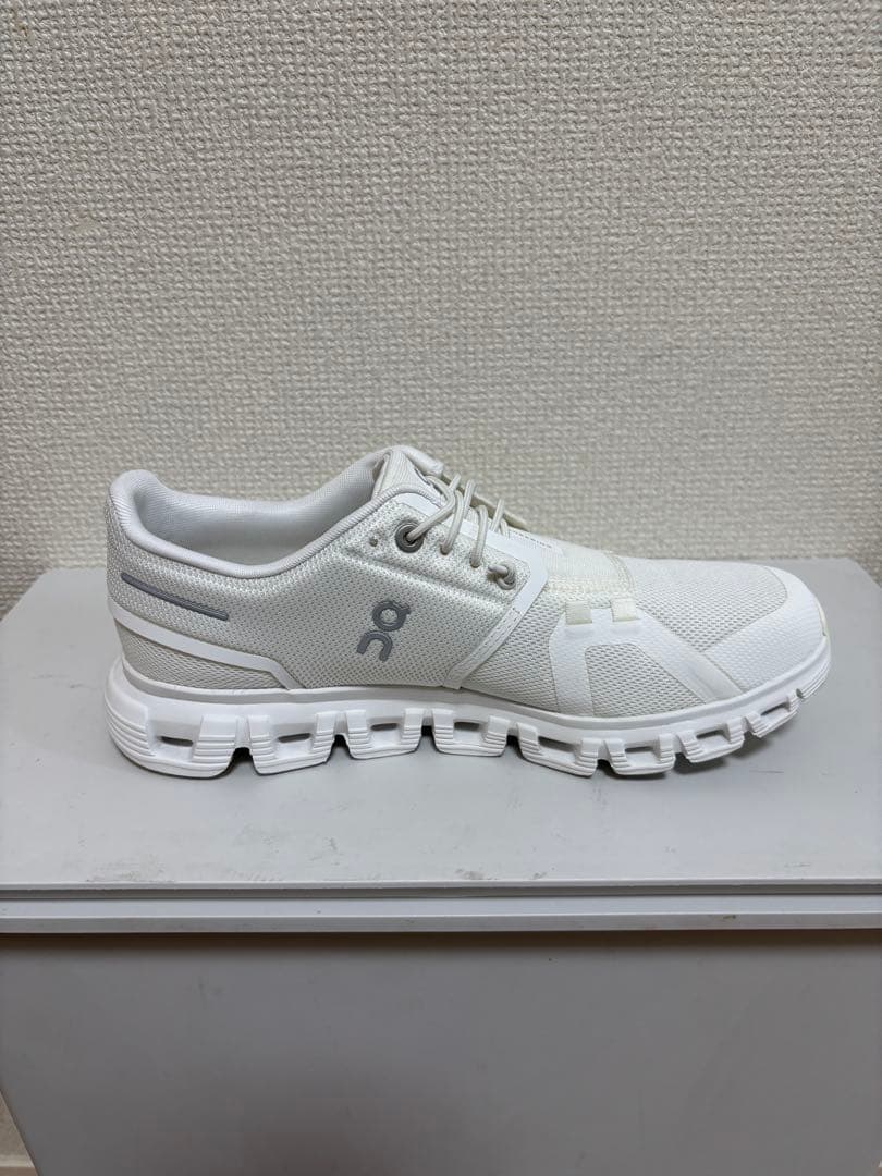 On Cloud 6 ランニングシューズ 24cm 女性