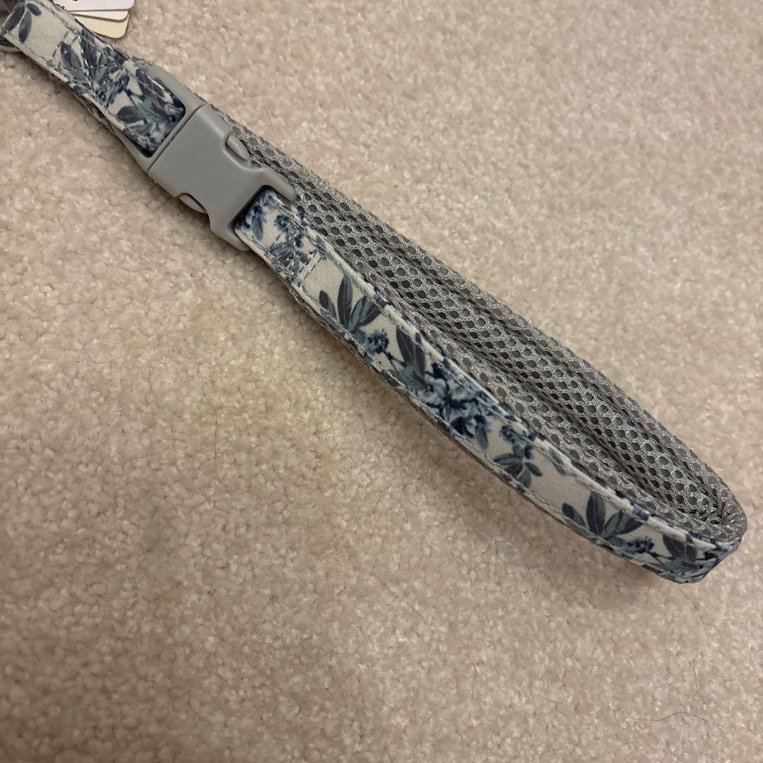 LAURA ASHLEY 花柄ハーネス Mサイズ　リードとセット売り