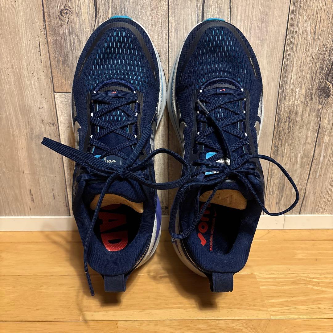 NIKE Vomero 18 ブルーボイド