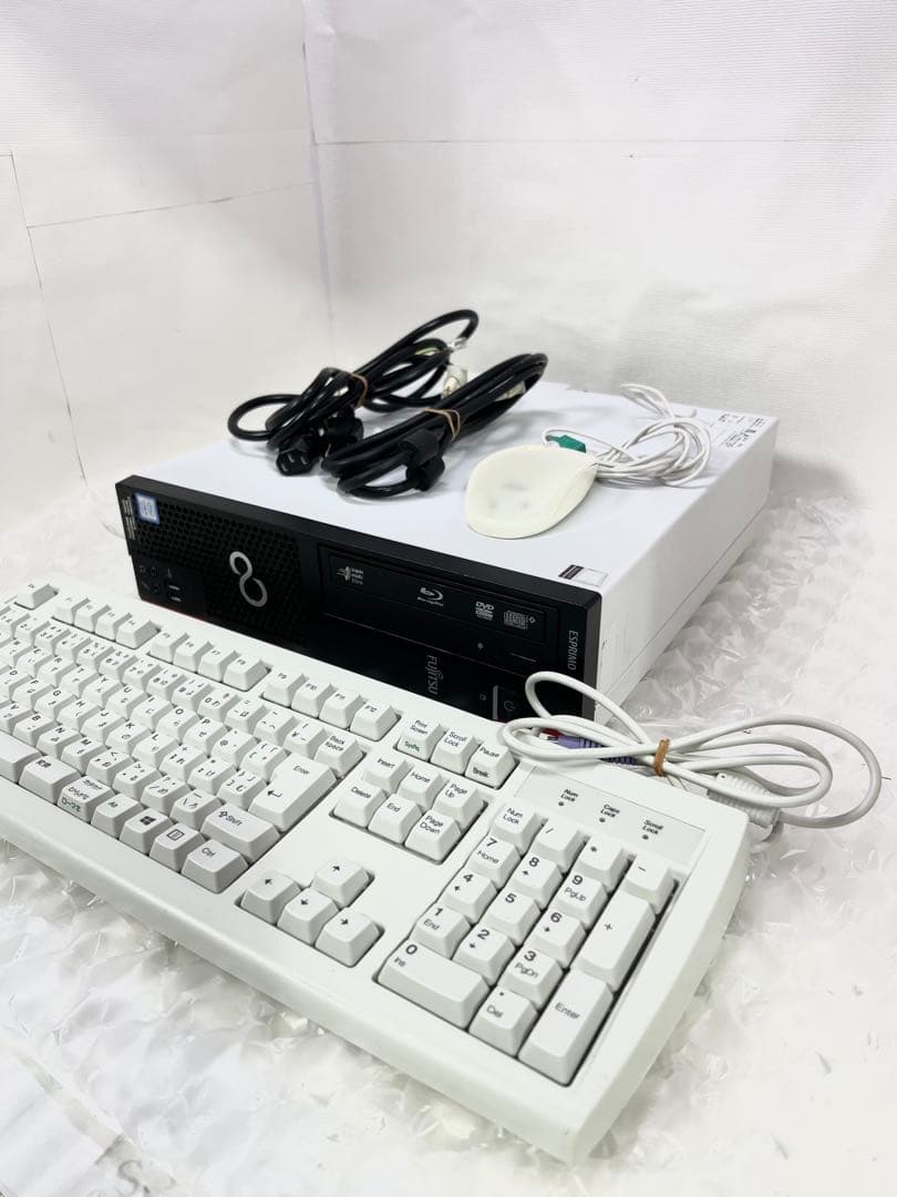 SSD480GB/ 高性能Core i5-7500/8GB/富士通 D587