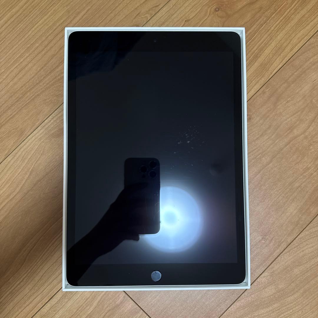 Apple iPad 第9世代 64GB シルバー Wi-Fiモデル