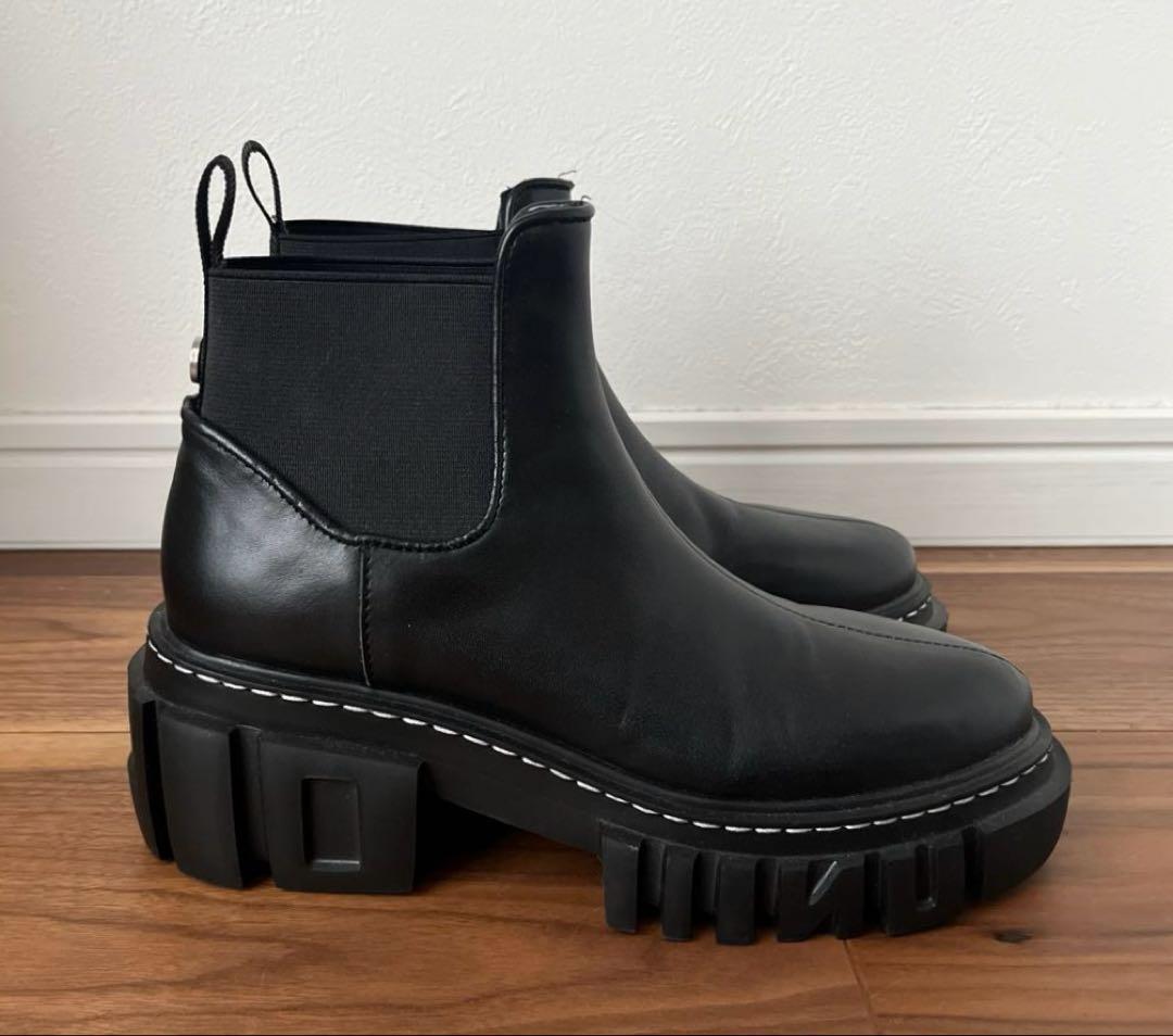 UN3D. 　アンスリード　SOLE SHORT BOOTS 36 ブラック