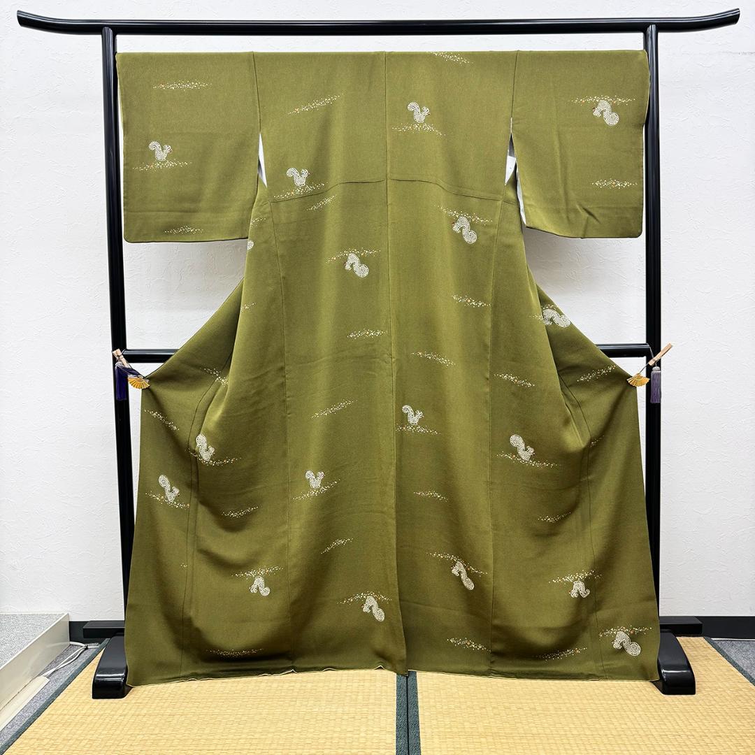 きものヱビス ■ リス柄 縮緬地 作家物 小紋 トールサイズ身丈169㌢裄69㌢