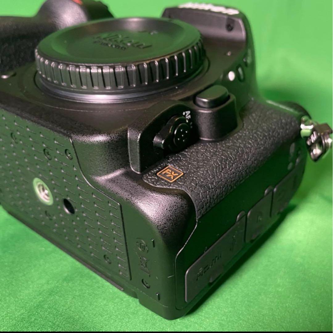 超美品 Nikon D780 ボディ ショット数4000枚程度/付属品完備