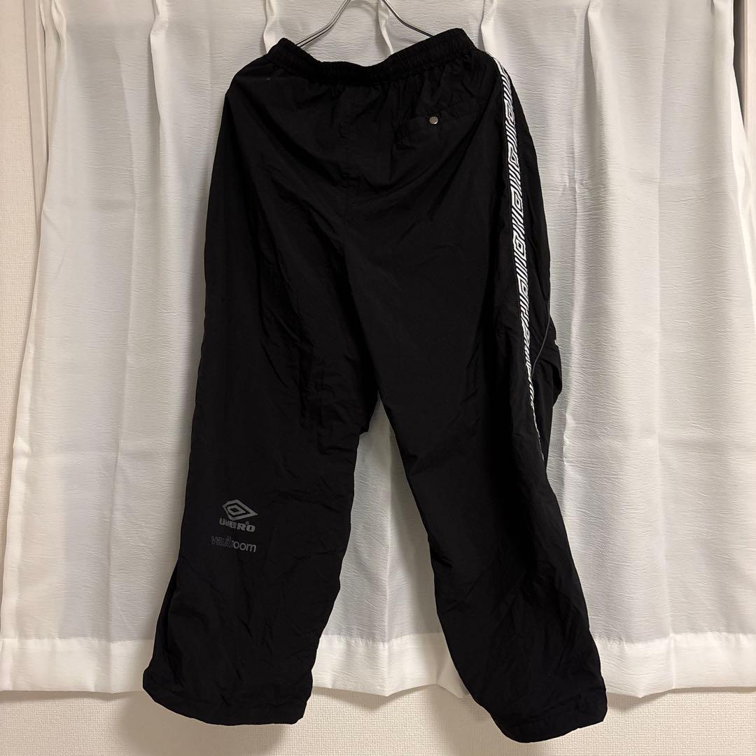 vaultroom VR × UMBRO NYLON JACKET