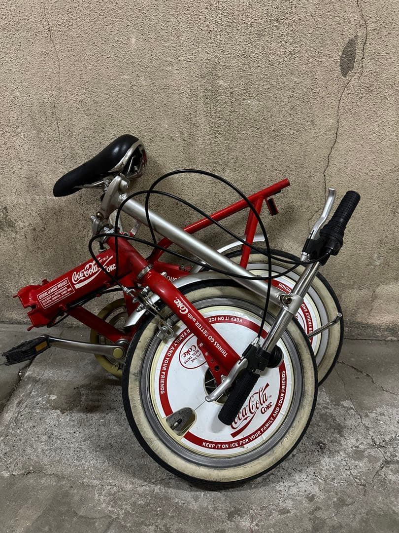 コカ・コーラ 折りたたみ自転車　6段ギア　ホイールカバー付き 16インチ