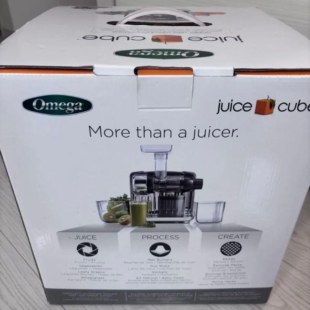 【美品】Omega Juice Cube 300 ジューサー 匿名配送 オメガ