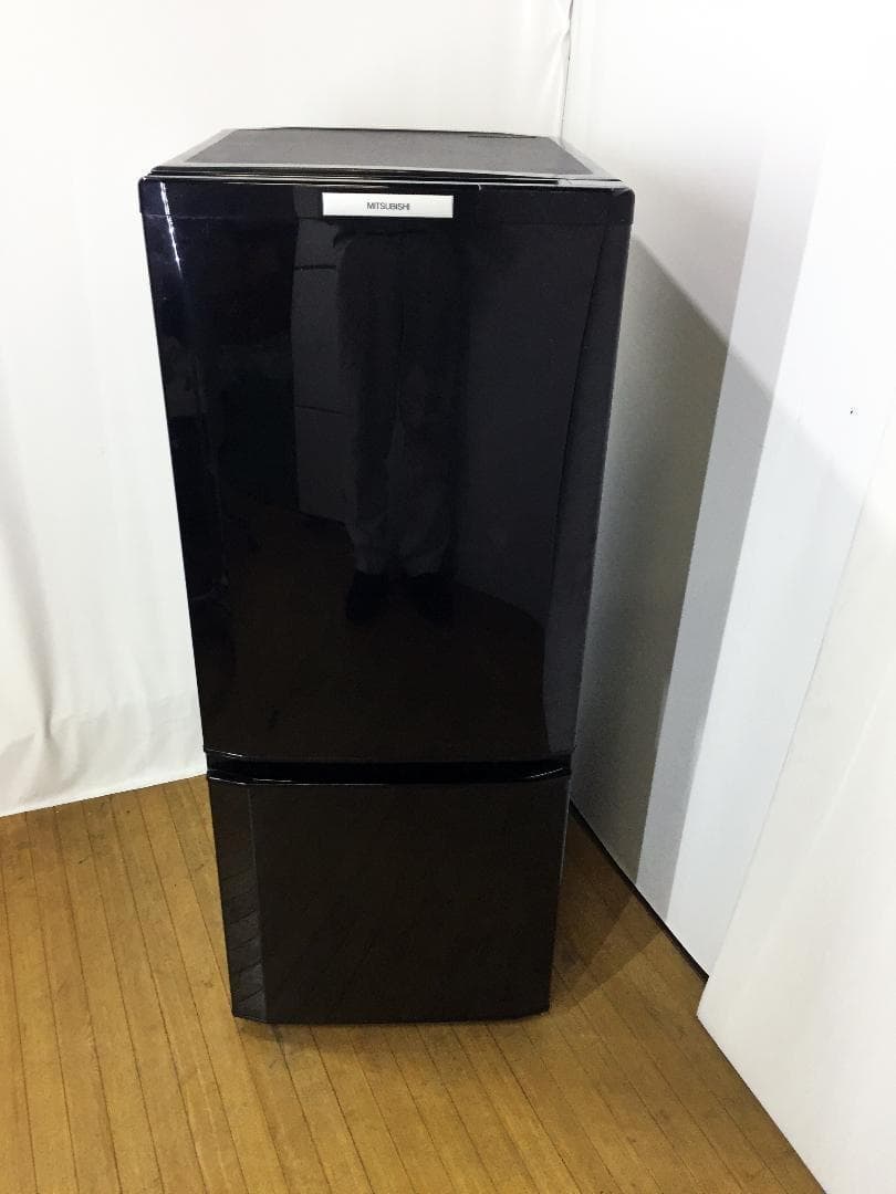 30日迄！送料無料★三菱 146L ラウンドカット 冷蔵庫【MR-P15T】