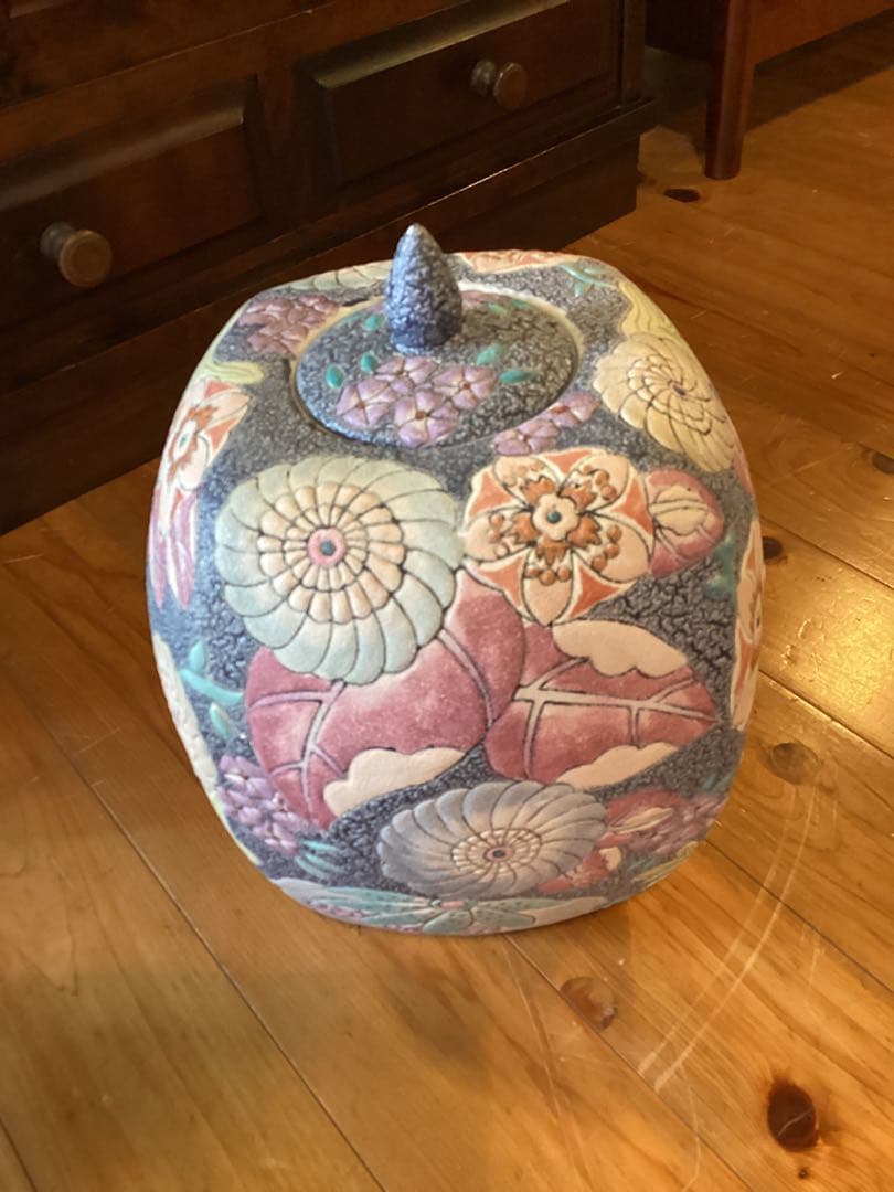 キルンアート　装飾陶器　釜焼　磁器　陶器　アート作品　飾り壺