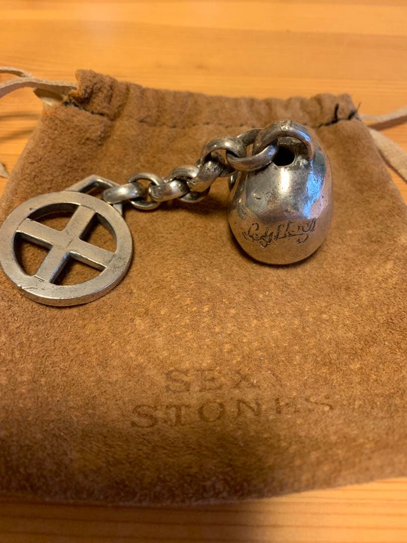 ば*️様 浅井健一　コルベットスカル キーホルダー　SEXY STONES ブラ