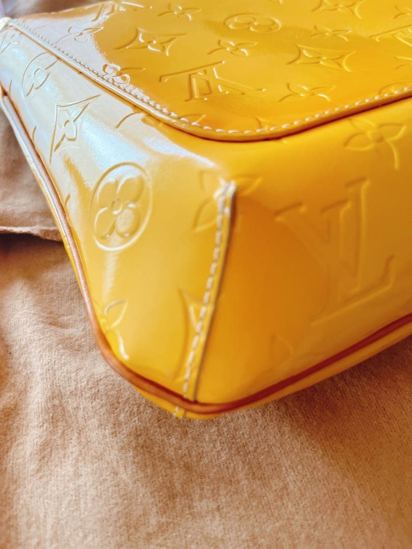 LOUIS VUITTON ヴェルニ トンプソン ストリート ショルダーバッグ