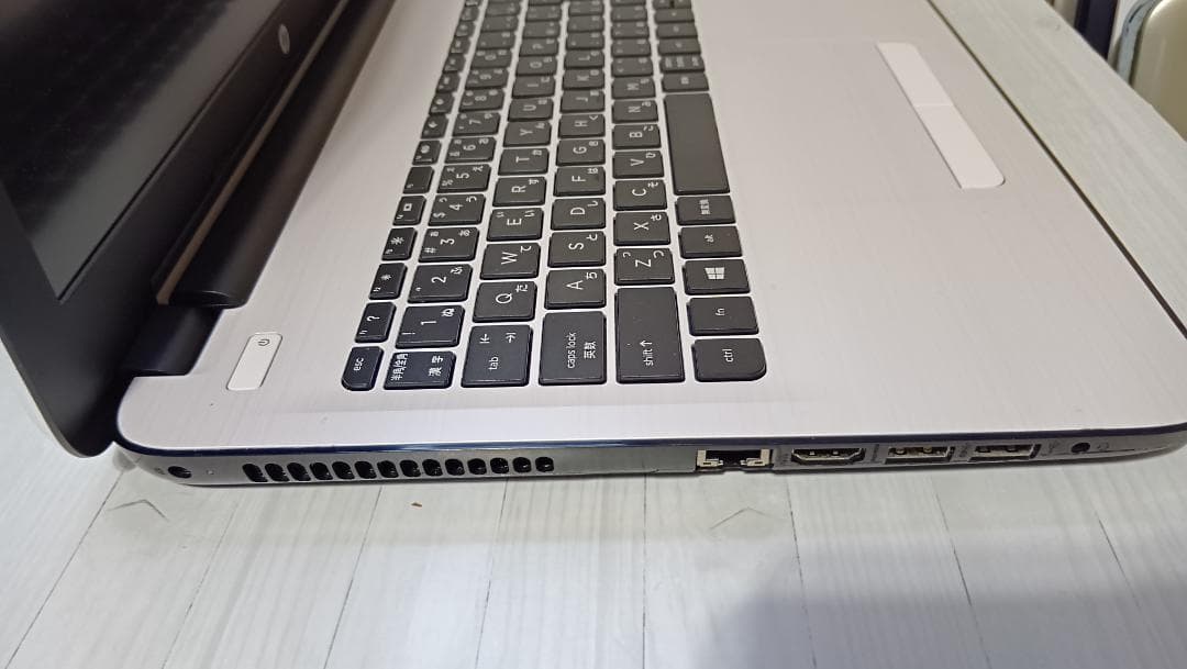 hp 15-ba003AU AMD E2-7110 4コア4スレッド DTS