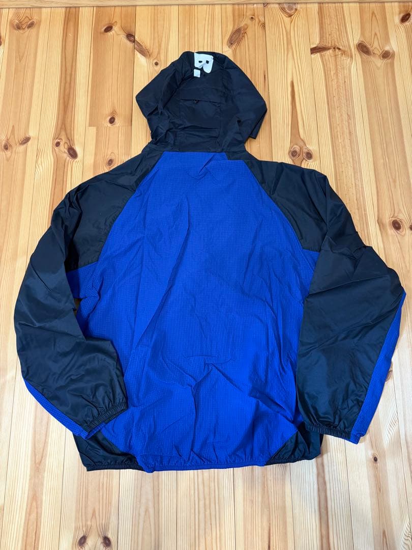 ジャケット・アウター F.C.R.B. ULTRA LIGHT WEIGHT TRAINING JKT