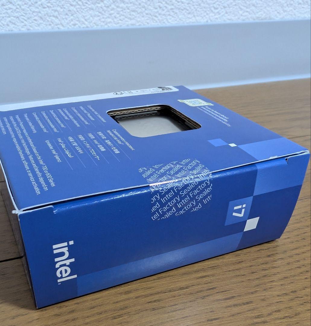 Intel Core i7-13700K 交換未使用品