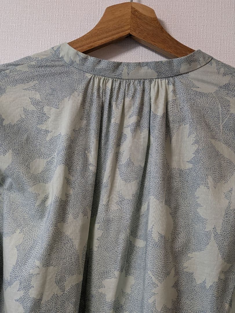 パラスパレス　2025FW 花柄シャツ
