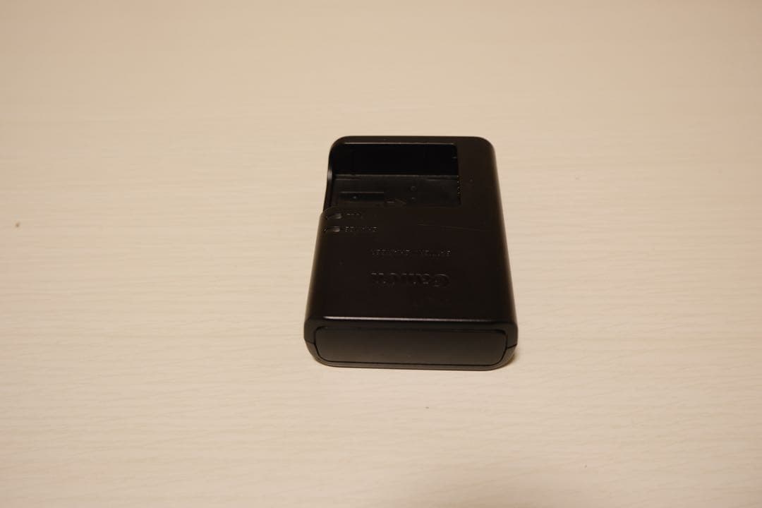 Canon EOS kissm2 ミラーレス一眼 本体と付属品