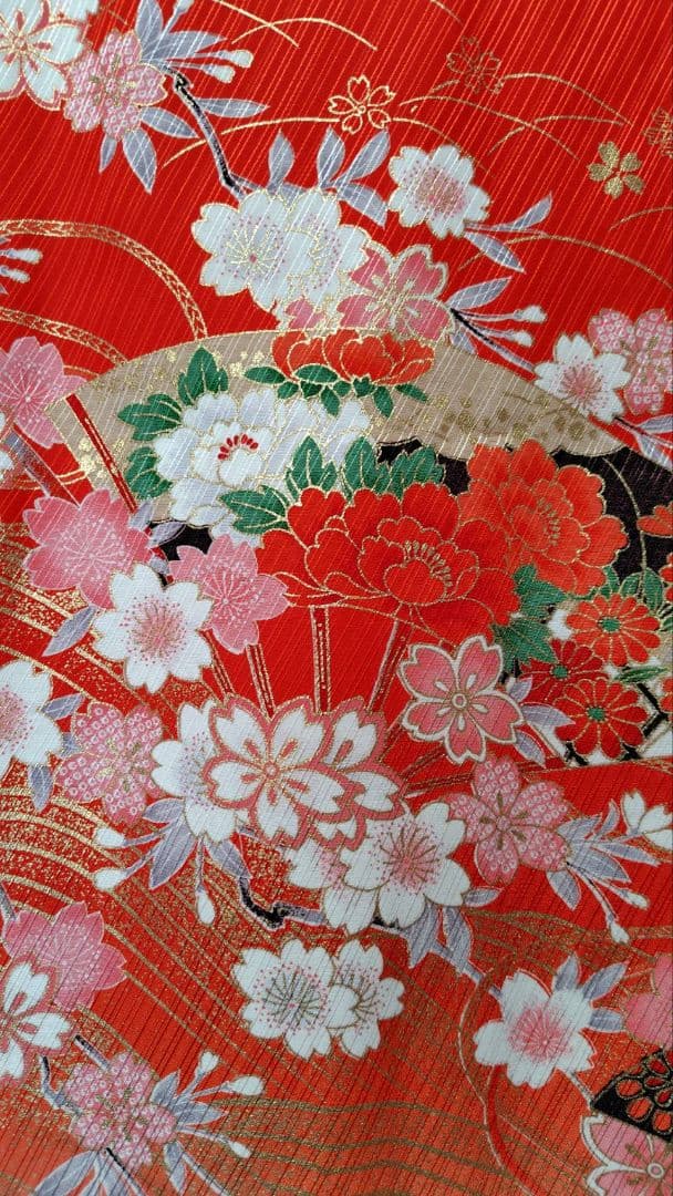 RK549子供着物着丈136センチ裄丈57センチ重ね襟付き綺麗美品7歳前後用