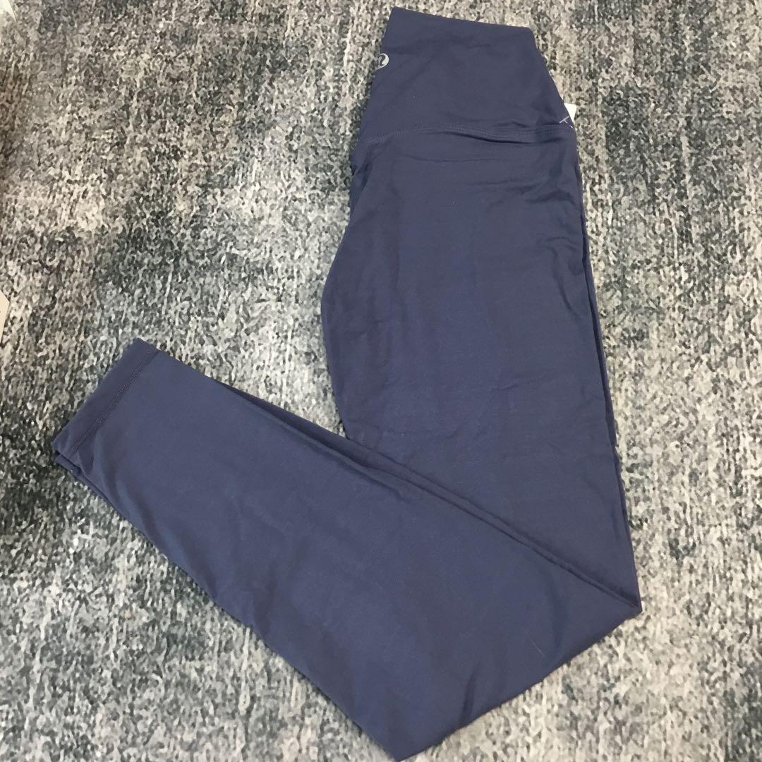 タグ付け☆Lululemon ヨガパンツ サイズ6ネイビー