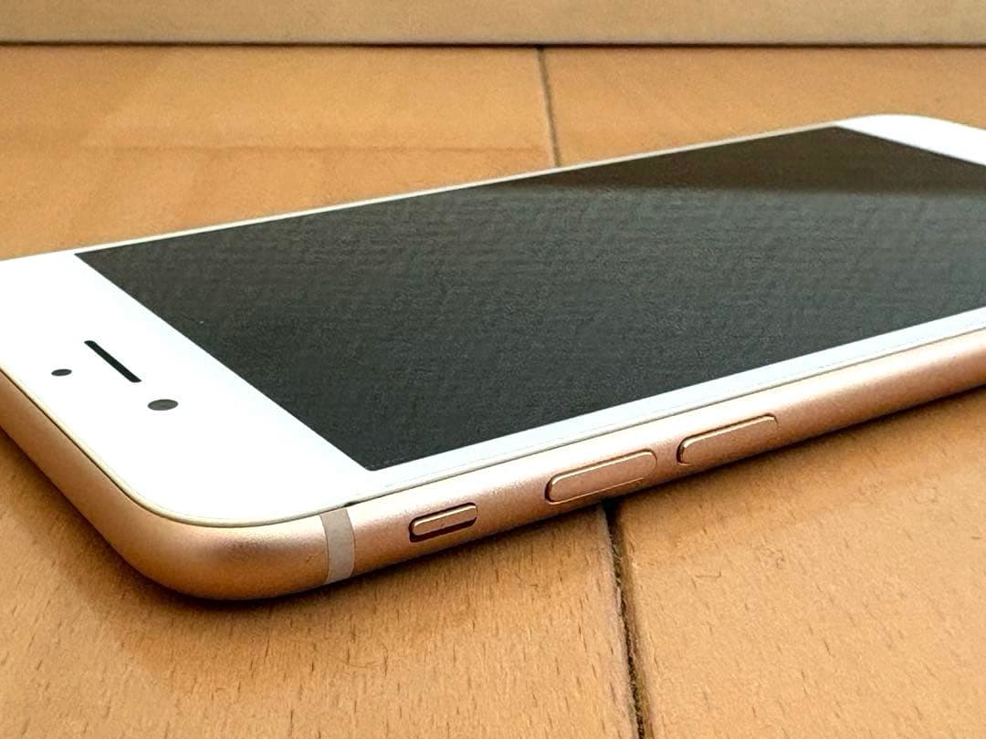 Apple iPhone 8 64GB 本体　ピンクゴールド
