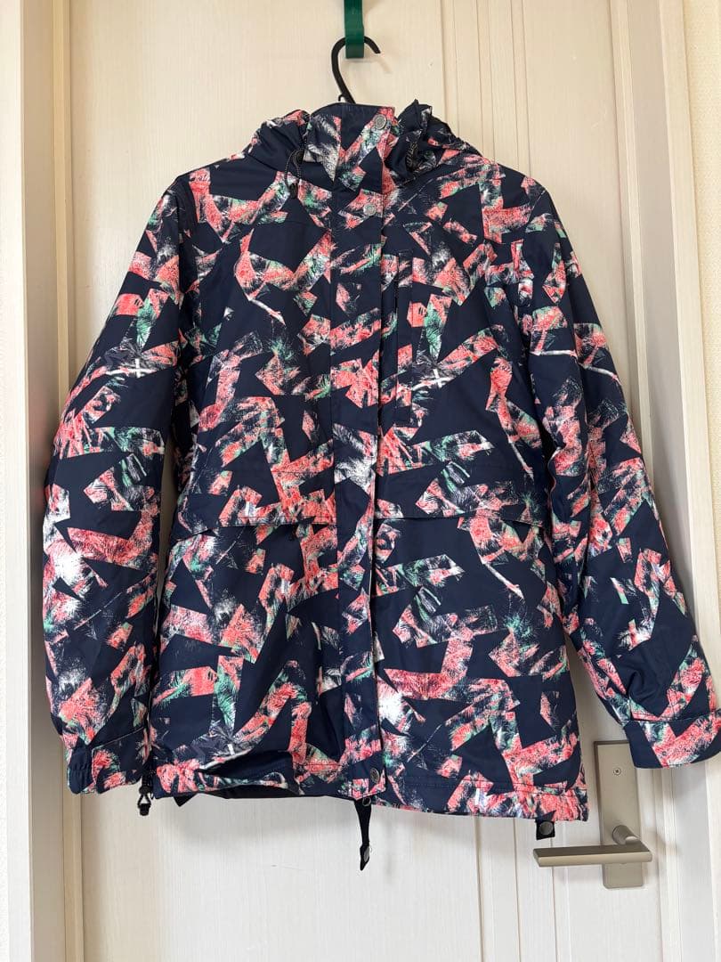 スノボウェア　nikita volcom