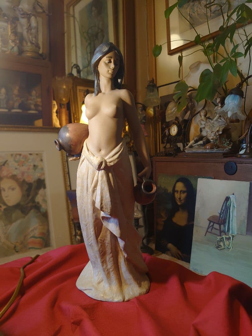 LLADRO Water Girl　リヤドロ 水差しを持つ女 グレス
