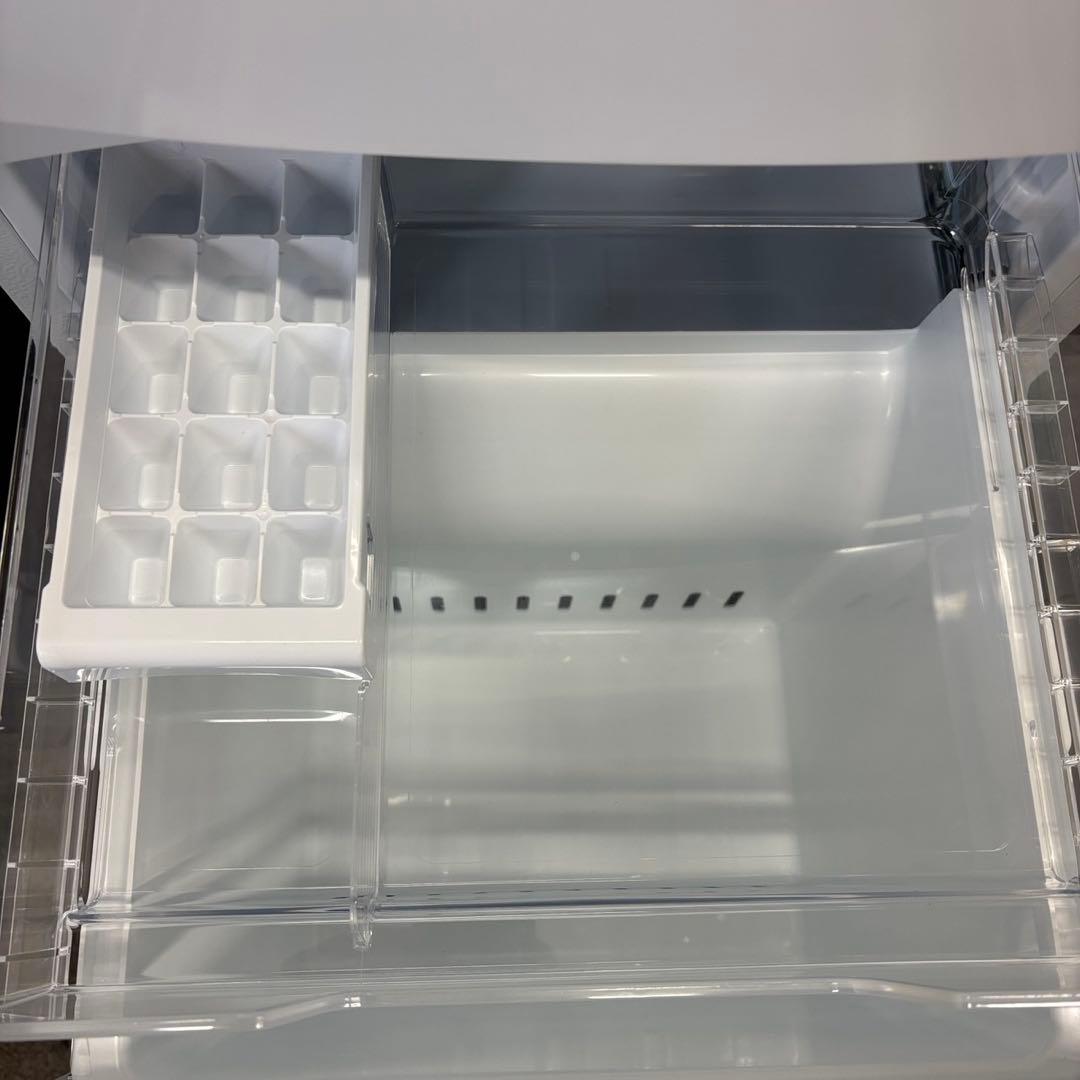 141❤️　冷蔵庫　東芝　一人暮らし　25年製　小型　綺麗　安い　中古　設置無料