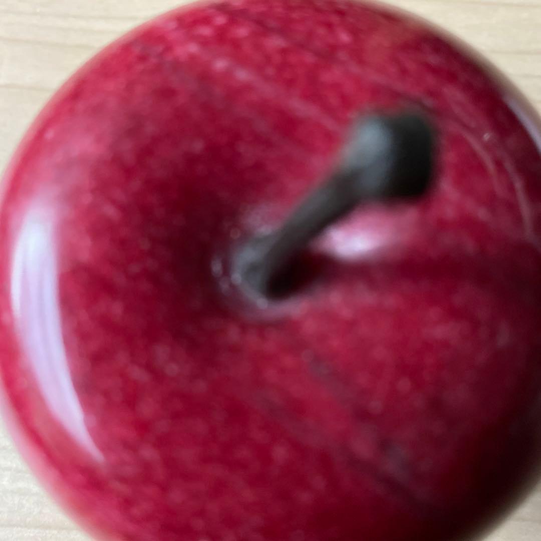 石製紅いリンゴのペーパーウエイト