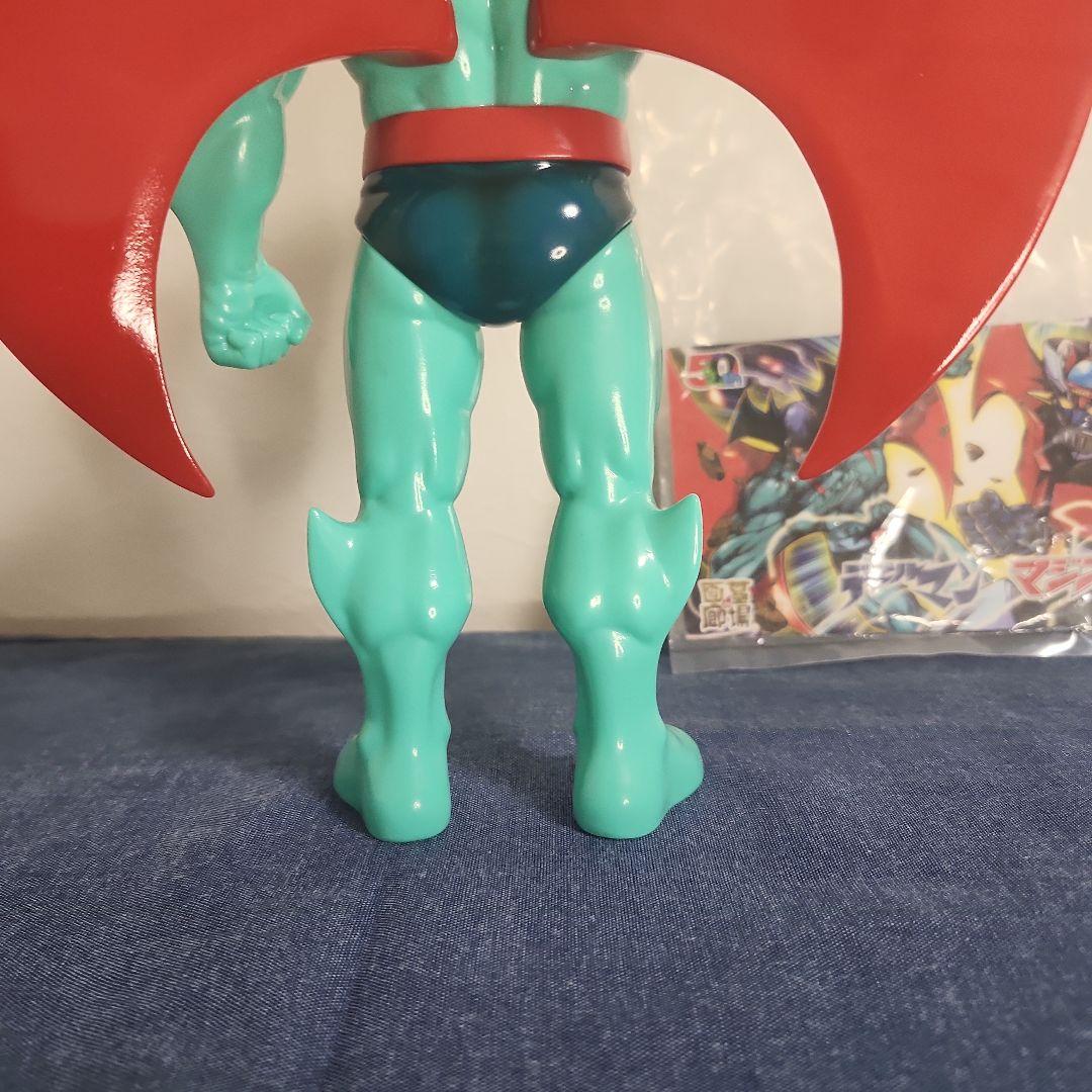 墓場の画廊　デビルマン　マスク　面取れ　ソフビ　グリーン　一部塗装剥がれ